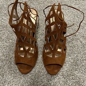 Tan sandals with heel